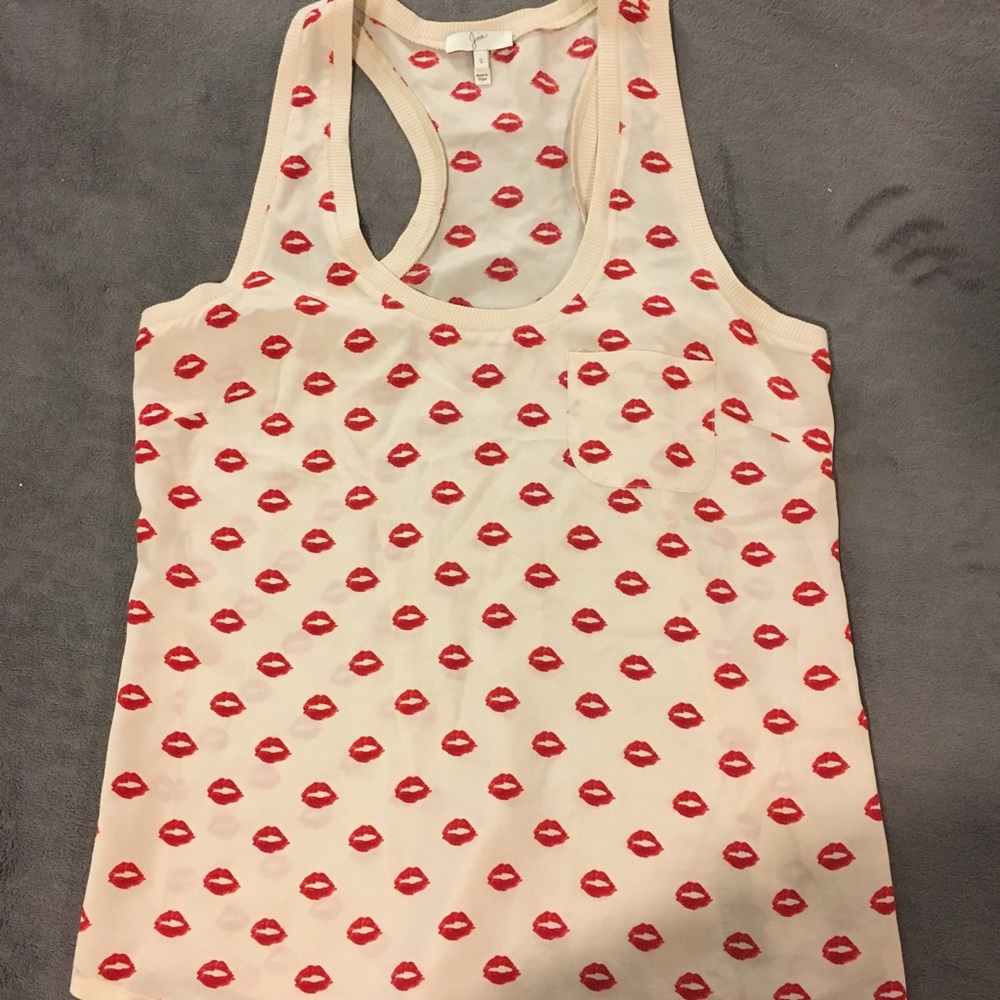 Joie lipstick print silk top size small